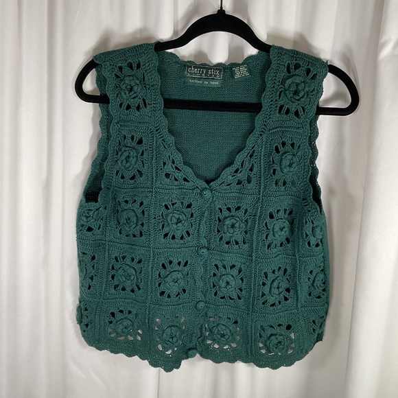 Vtg Cherry Stix Hand Knitted Crochet Cottagecore Sweater Vest Cropped Green OSFA - Picture 1 of 6